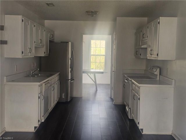 607 Herman Gist Road, Greensboro, NC 27401