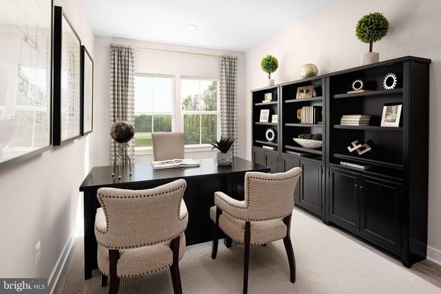 1156 WALLACE BLVD, Ranson, WV 25438