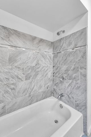 10904 N Mogul Street, Detroit City, MI 48224