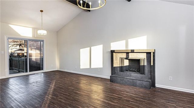 9212 Constance Street, Lenexa, KS 66215