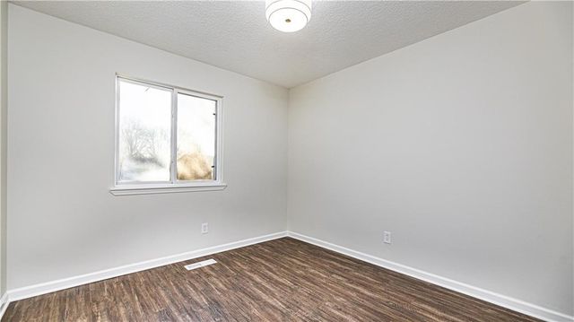 9212 Constance Street, Lenexa, KS 66215