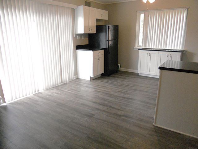 8249 Dartmouth Avenue, Warren, MI 48093