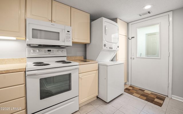 1 Marsh Harbor Dr Unit A, Lady's Island, SC 29907