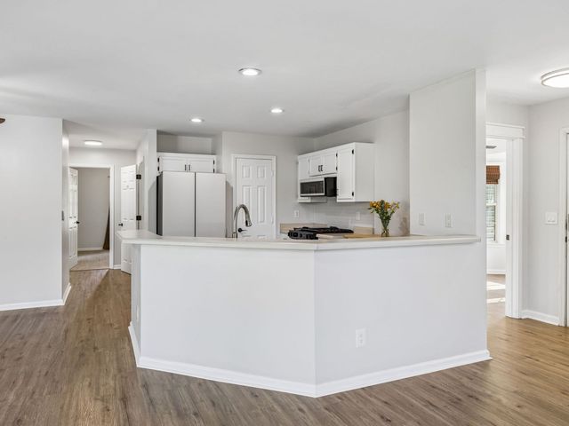 136 Oak Valley Dr, Spring Hill, TN 37174