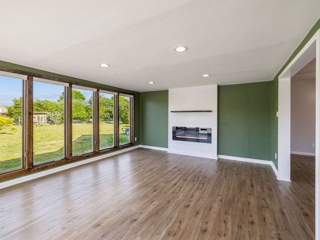 136 Oak Valley Dr, Spring Hill, TN 37174