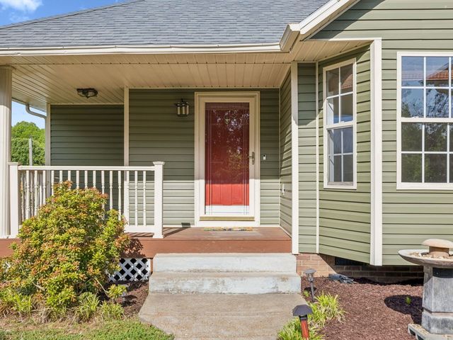 136 Oak Valley Dr, Spring Hill, TN 37174