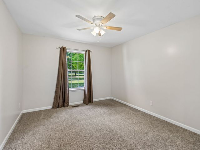136 Oak Valley Dr, Spring Hill, TN 37174
