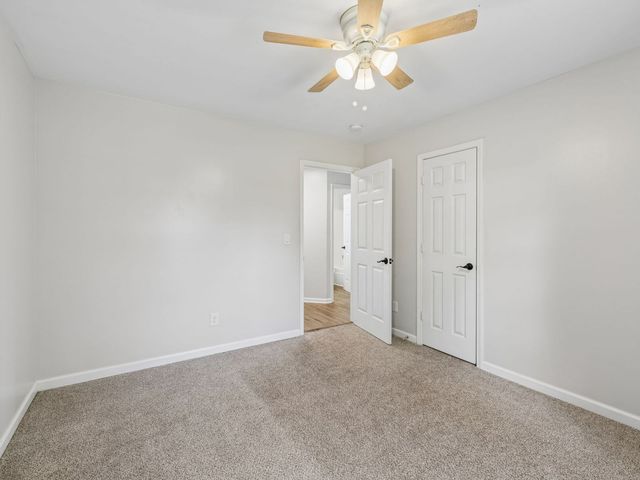 136 Oak Valley Dr, Spring Hill, TN 37174
