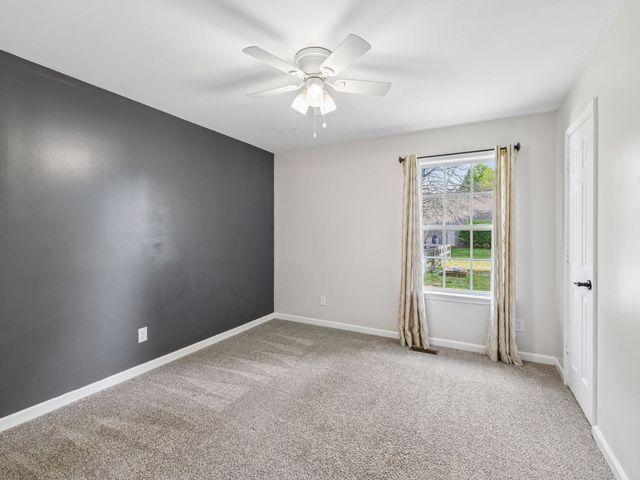 136 Oak Valley Dr, Spring Hill, TN 37174