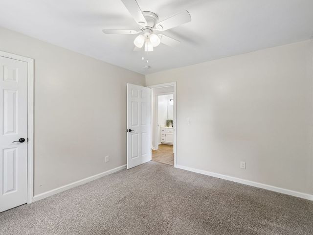 136 Oak Valley Dr, Spring Hill, TN 37174