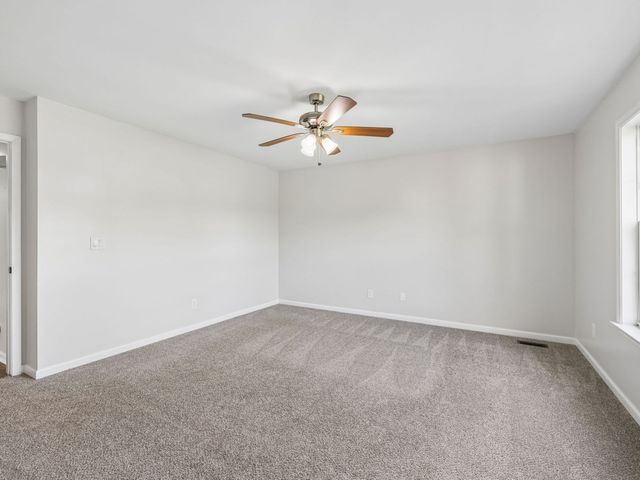 136 Oak Valley Dr, Spring Hill, TN 37174