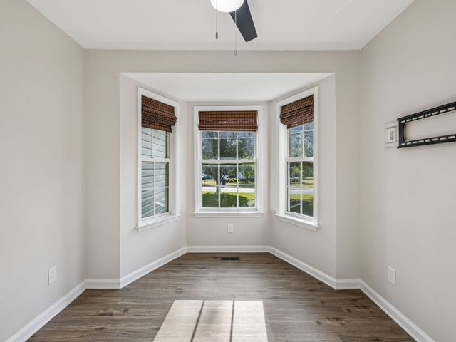 136 Oak Valley Dr, Spring Hill, TN 37174
