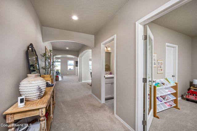 4209 May Ella Lp, Post Falls, ID 83854