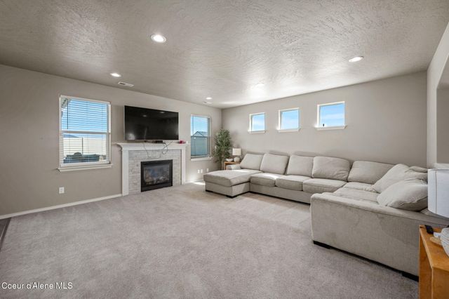 4209 May Ella Lp, Post Falls, ID 83854