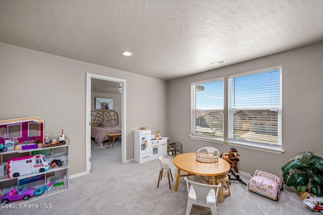 4209 May Ella Lp, Post Falls, ID 83854