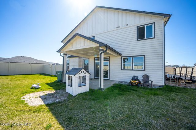 4209 May Ella Lp, Post Falls, ID 83854