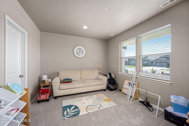 4209 May Ella Lp, Post Falls, ID 83854