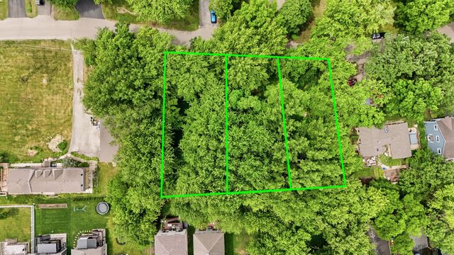 24011 N Valley Road, Lake Zurich, IL 60047