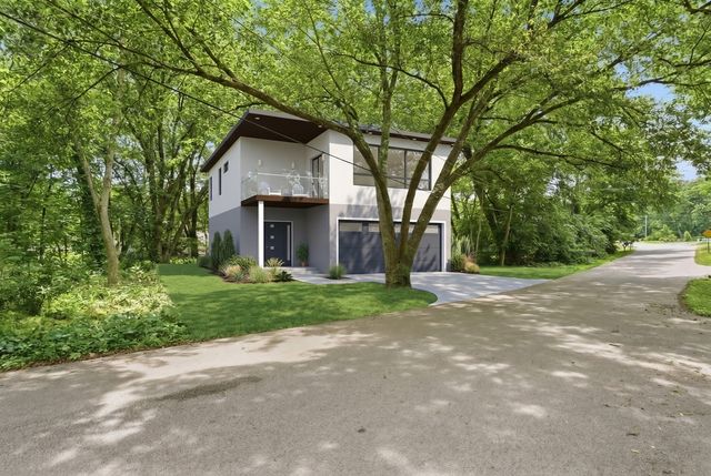 24011 N Valley Road, Lake Zurich, IL 60047