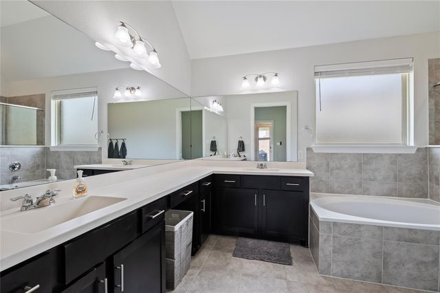 3216 Parker Drive, Pearland, TX 77584