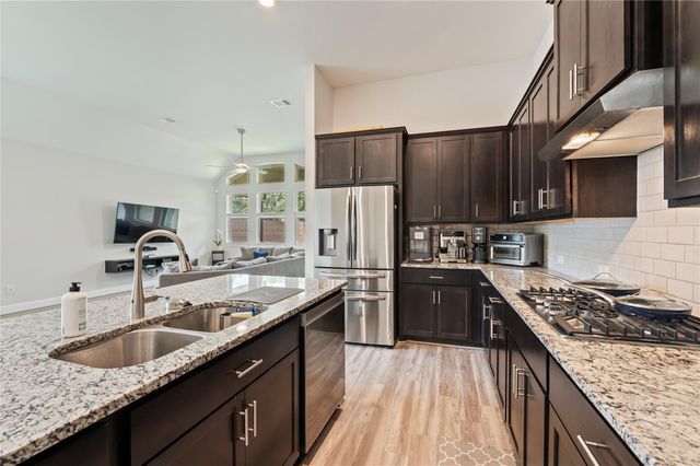 3216 Parker Drive, Pearland, TX 77584