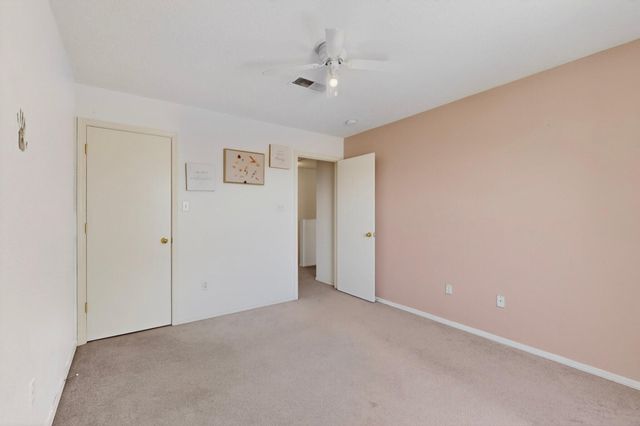 408 Desert Rock Drive SW, Albuquerque, NM 87121