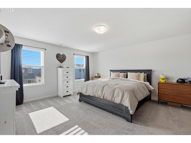 8815 Sw MOHEGAN Ln, Tualatin, OR 97062