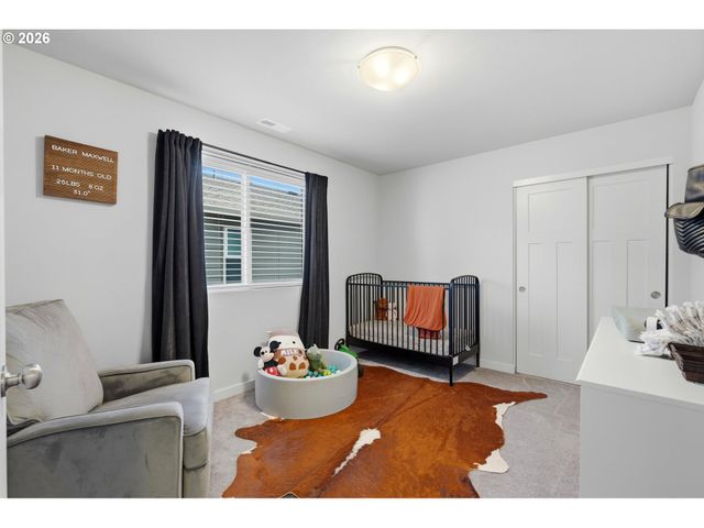 8815 Sw MOHEGAN Ln, Tualatin, OR 97062