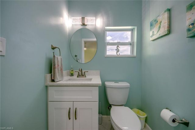 2567 Cay CV, Matlacha, FL 33993