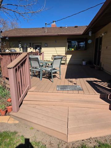 4302 Onyx Avenue, Klamath Falls, OR 97603