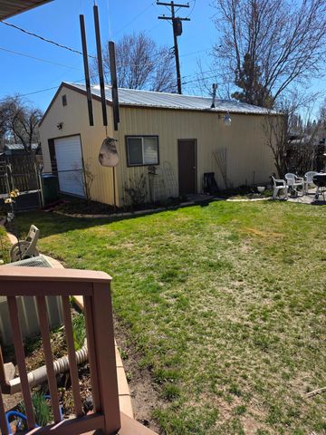 4302 Onyx Avenue, Klamath Falls, OR 97603