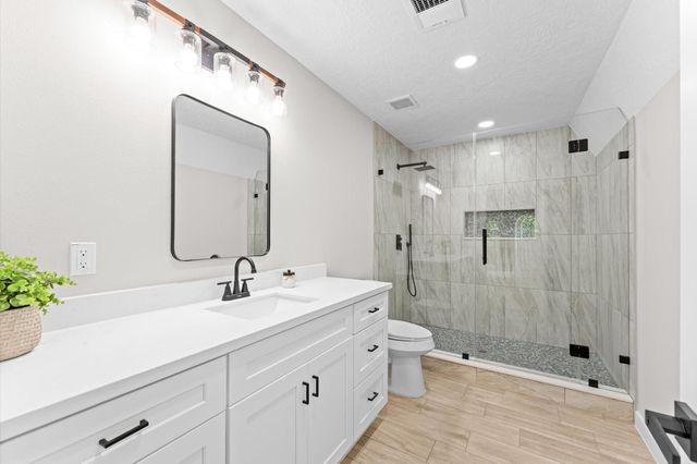 17603 Surreywest Lane, Spring, TX 77379
