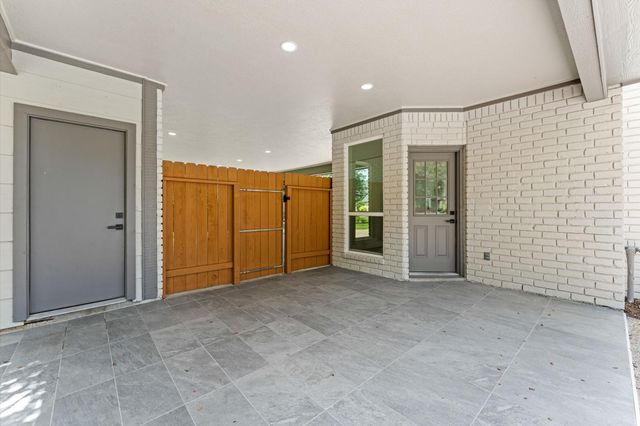 17603 Surreywest Lane, Spring, TX 77379