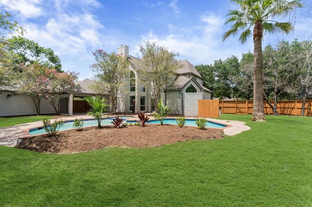 17603 Surreywest Lane, Spring, TX 77379