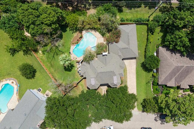 17603 Surreywest Lane, Spring, TX 77379