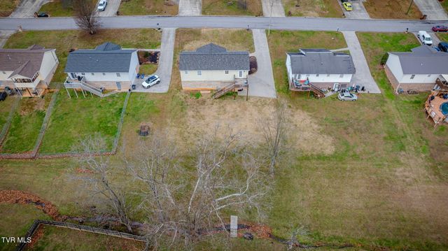 227 Mountain View Drive, Mount Carmel, TN 37645