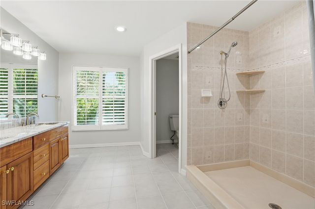 7395 Stonegate DR, Naples, FL 34109