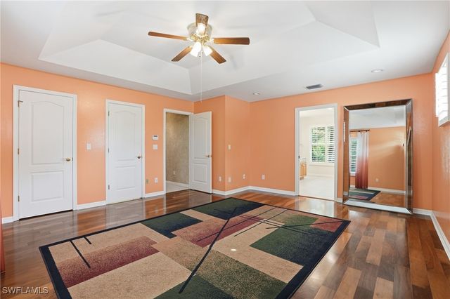 7395 Stonegate DR, Naples, FL 34109