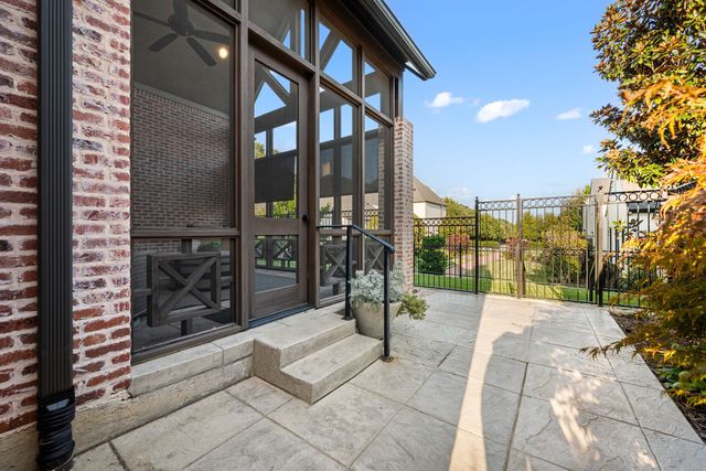 42 Elk Stone Drive, Dallas, TX 75248