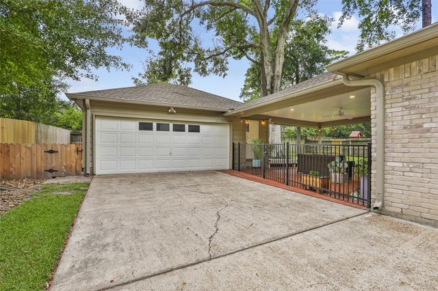 2407 Trail River Drive, Houston, TX 77345