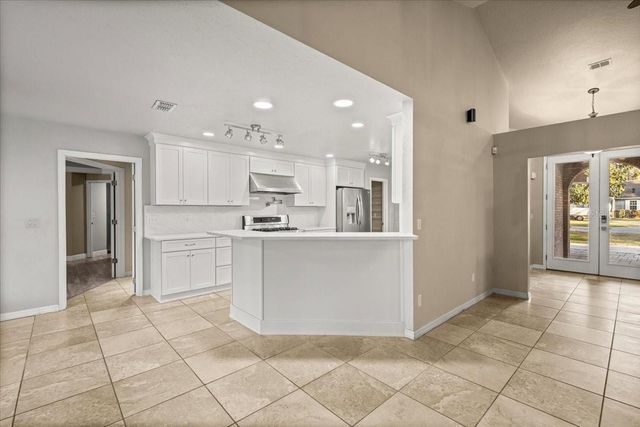 2420 SE 15TH STREET, Ocala, FL 34471