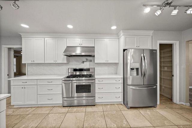 2420 SE 15TH STREET, Ocala, FL 34471