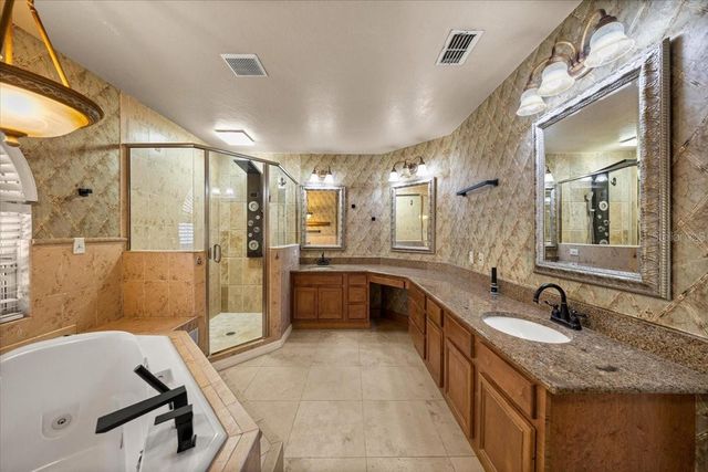 2420 SE 15TH STREET, Ocala, FL 34471