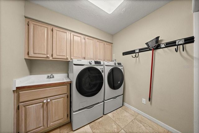 2420 SE 15TH STREET, Ocala, FL 34471