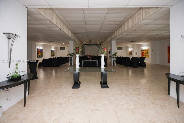 7135 Collins Ave 735, Miami Beach, FL 33141