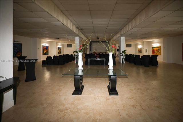 7135 Collins Ave 735, Miami Beach, FL 33141