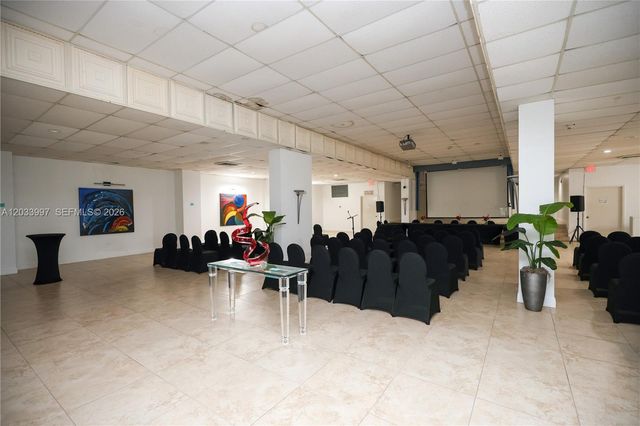 7135 Collins Ave 735, Miami Beach, FL 33141