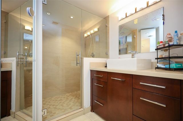 7135 Collins Ave 735, Miami Beach, FL 33141