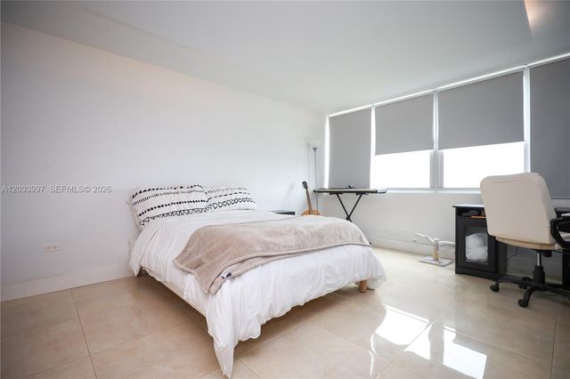 7135 Collins Ave 735, Miami Beach, FL 33141