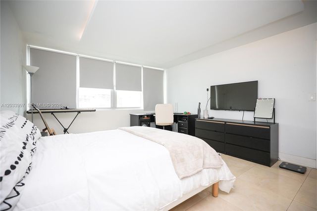 7135 Collins Ave 735, Miami Beach, FL 33141